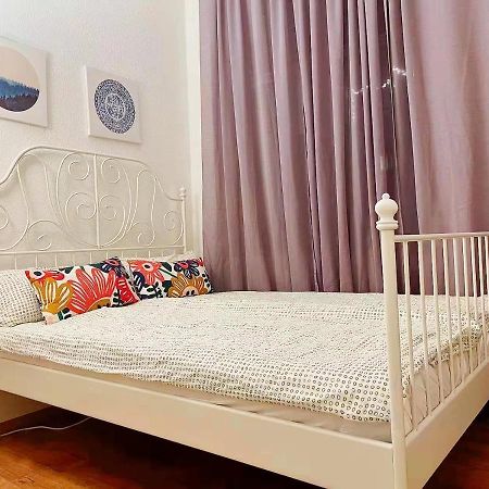 Familienfreundliches Apartment Im Zentrum Fuer Geschaeftsreisen Und Privat Дрезден Екстер'єр фото